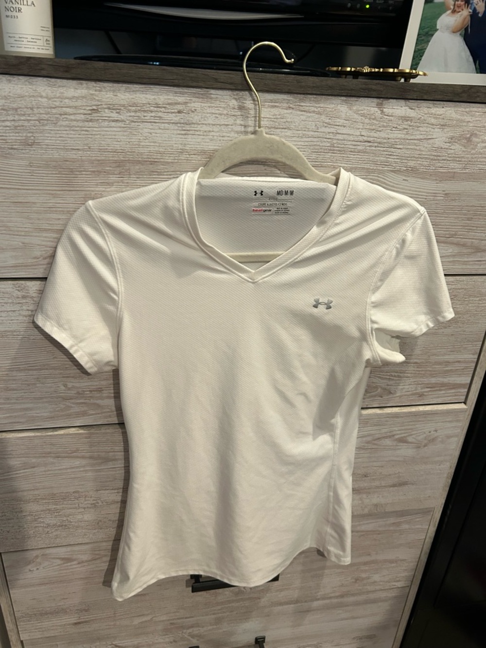 Under Armour Women's Tech V-Neck Short Sleeve training shirt in white
